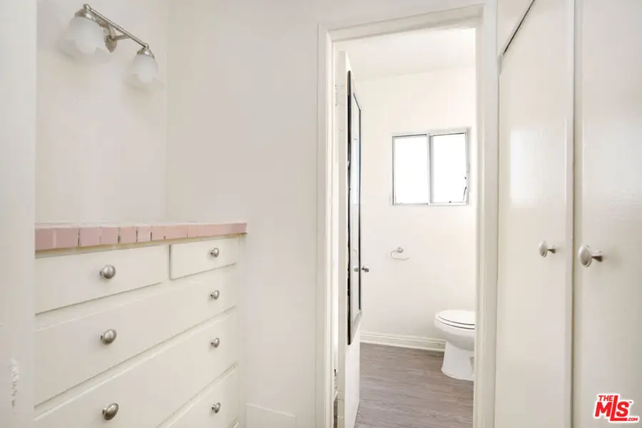 14805 Erwin Street, Van Nuys, CA 91411 - Image #2