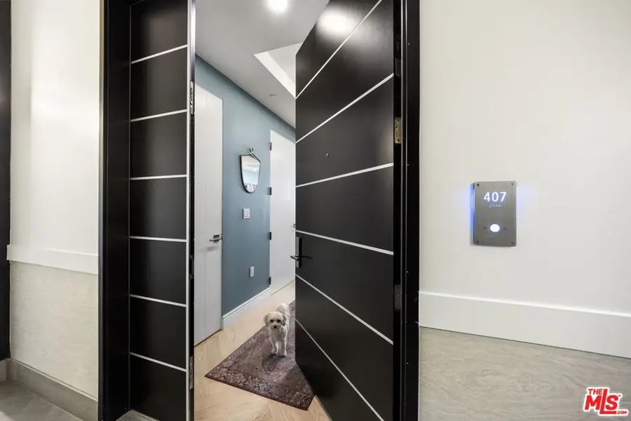 441 S Barrington Avenue #407, Los Angeles, CA 90049 - #2