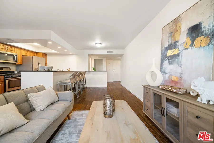 2700 Cahuenga Boulevard #3108, Los Angeles, CA 90068 - Image #2