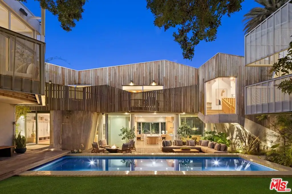 825 Palms Boulevard, Venice, CA 90291 - Image #1