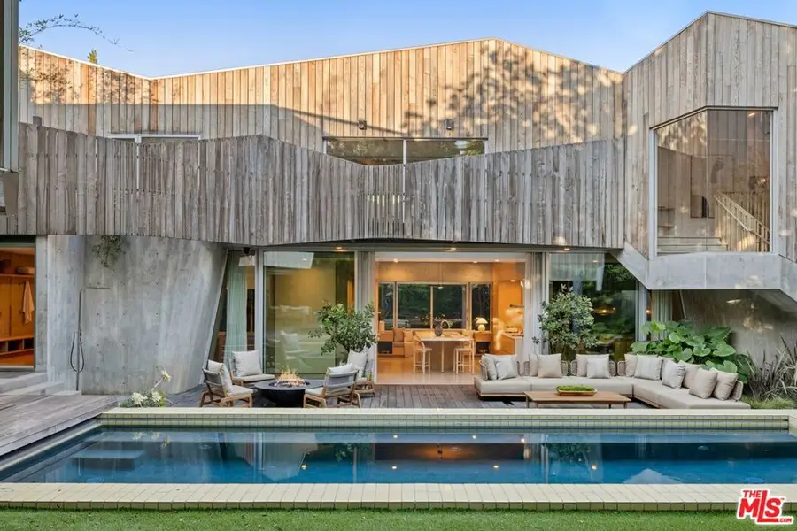 825 Palms Boulevard, Venice, CA 90291 - Image #2