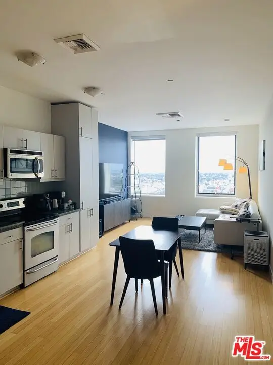 3810 Wilshire Boulevard #2011, Los Angeles, CA 90010 - Image #1