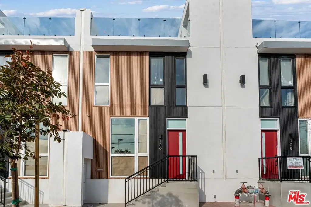 125 Plymouth Street, Inglewood, CA 90302 - Image #1