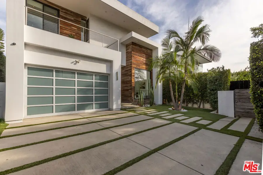 132 N Laurel Avenue, Los Angeles, CA 90048 - Image #2