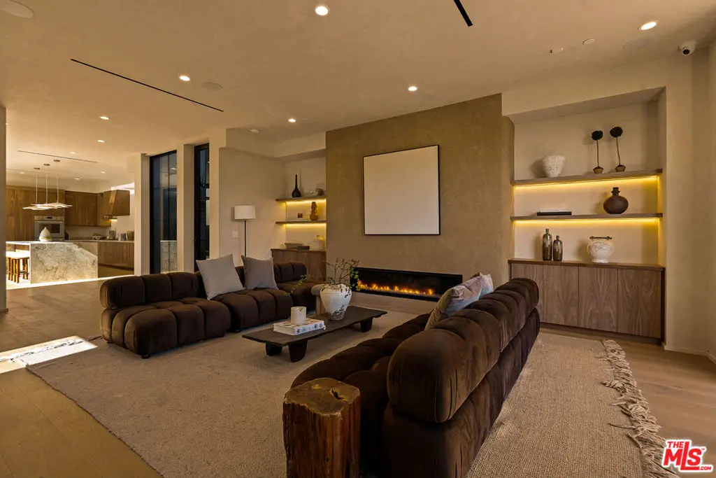 923 Milwood Avenue, Venice, CA 90291 - #1