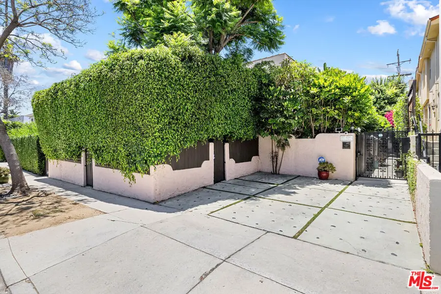 837 Westmount Drive, West Hollywood, CA 90069 - #3