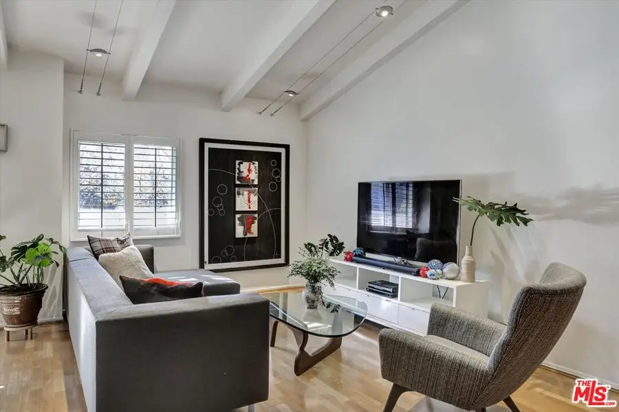 2700 E Cahuenga Boulevard #1301, Los Angeles, CA 90068 - Image #2