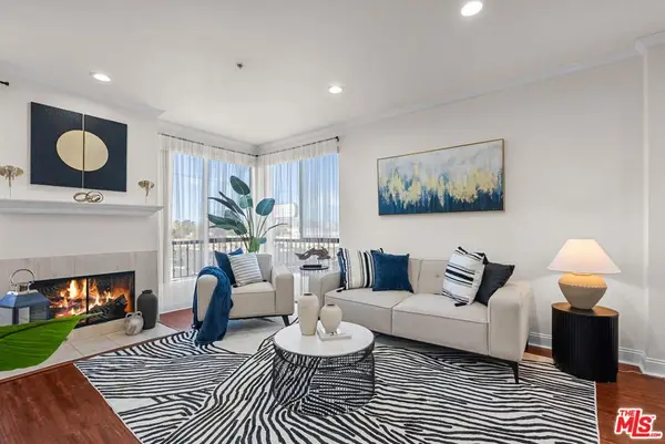 6938 Laurel Canyon Boulevard #302, North Hollywood, CA 91605