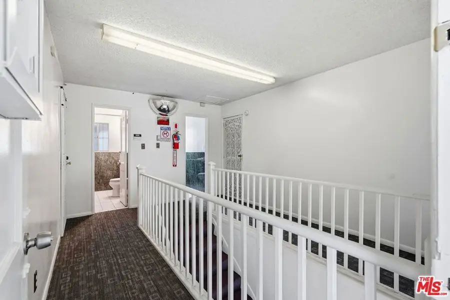 2048 W Florence Avenue, Los Angeles, CA 90047 - Image #3