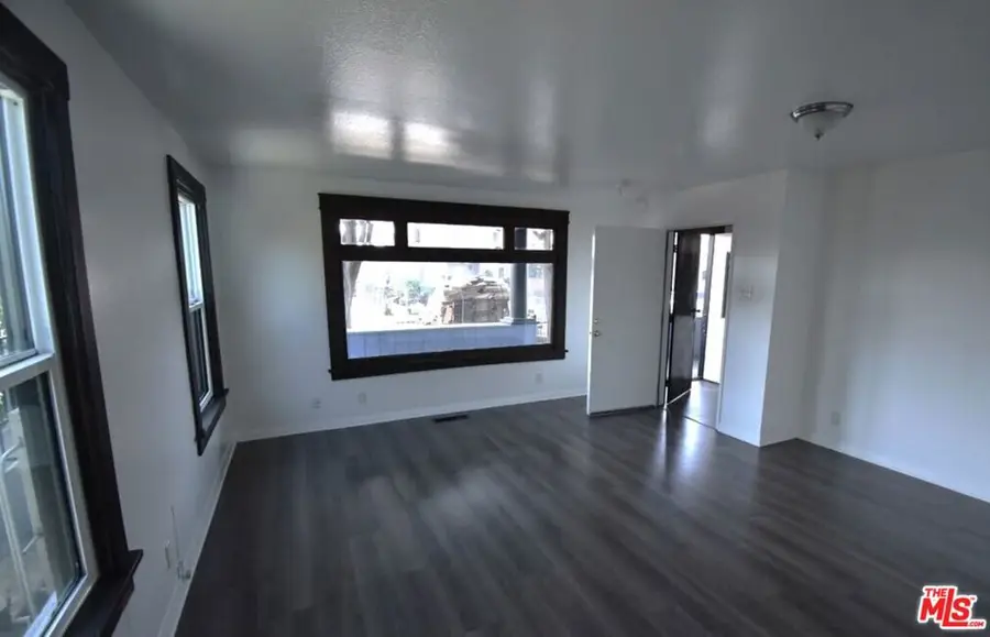 915 E 50th Street, Los Angeles, CA 90011 - Image #2