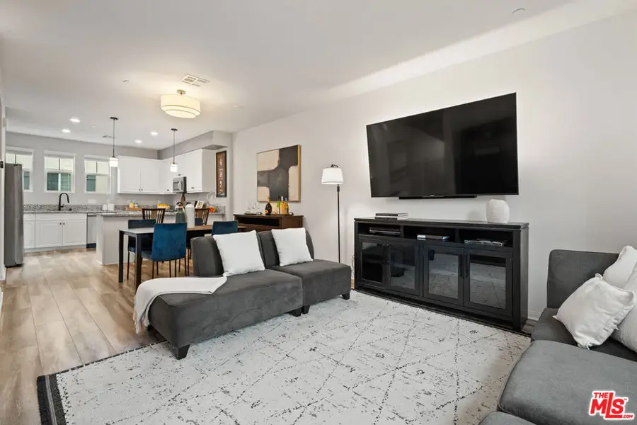 14109 W Birch Lane, Van Nuys, CA 91405 - #3