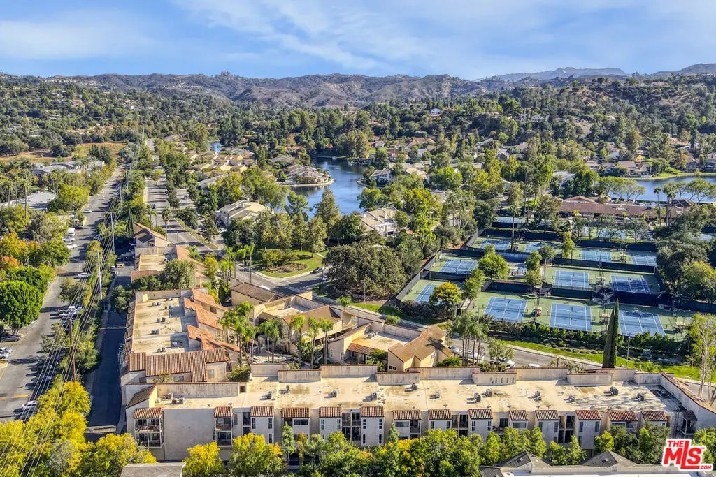 23401 Park Sorrento #30, Calabasas, CA 91302 - Image #1