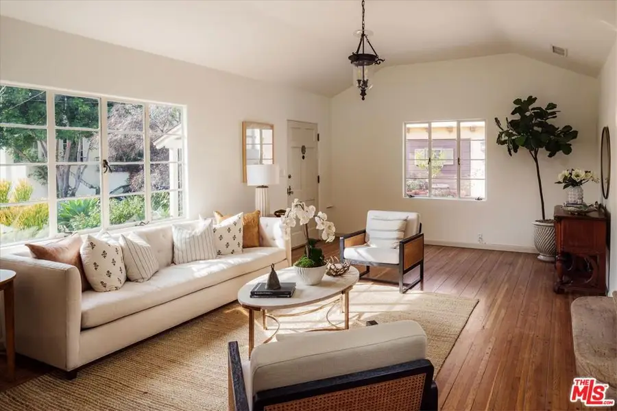 6115 Glen Oak Street, Los Angeles, CA 90068 - Image #3