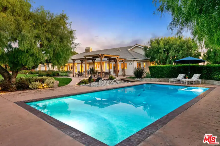 525 Valley Vista Drive, Camarillo, CA 93010 - #2