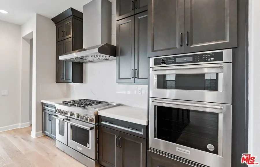 11713 Toyon Drive, Chatsworth, CA 91311 - Image #3