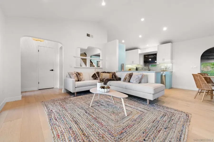 3306 Donna Dr, Carlsbad, CA 92008 - Image #3