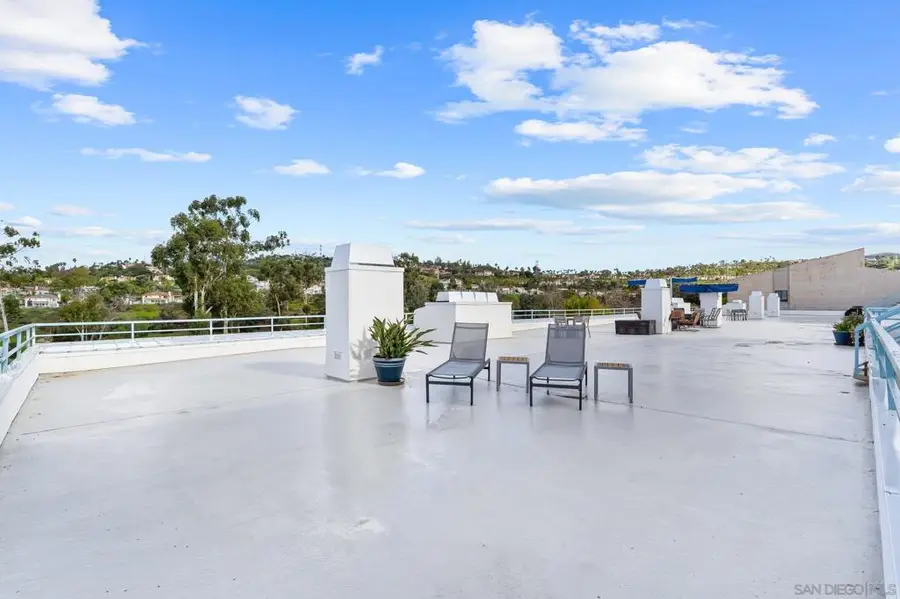 2556 Navarra Dr #A, Carlsbad, CA 92009 - Image #3