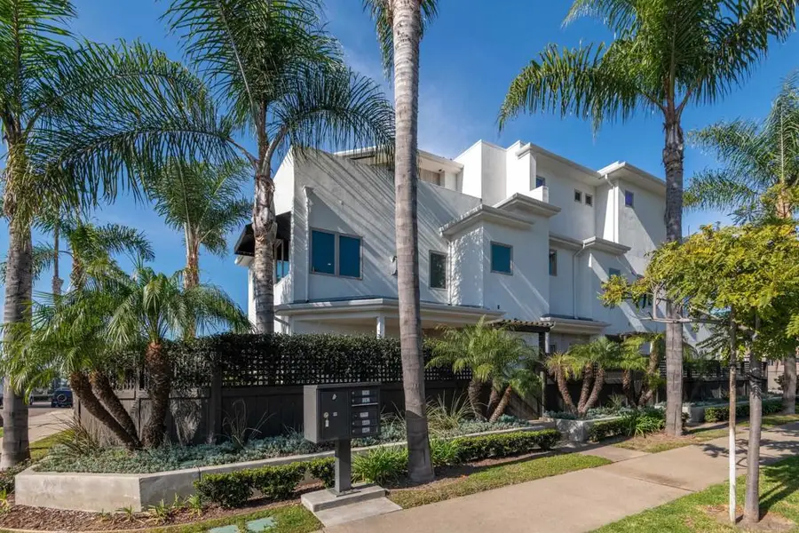 4410 Gresham St, San Diego, CA 92109 - Image #2