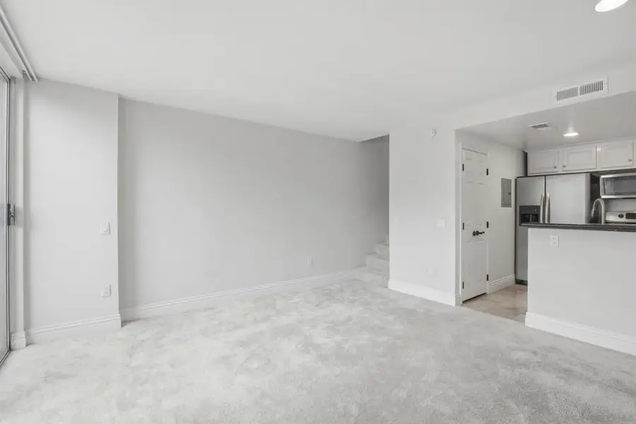 3927 Nobel Dr #42, San Diego, CA 92122 - Image #3