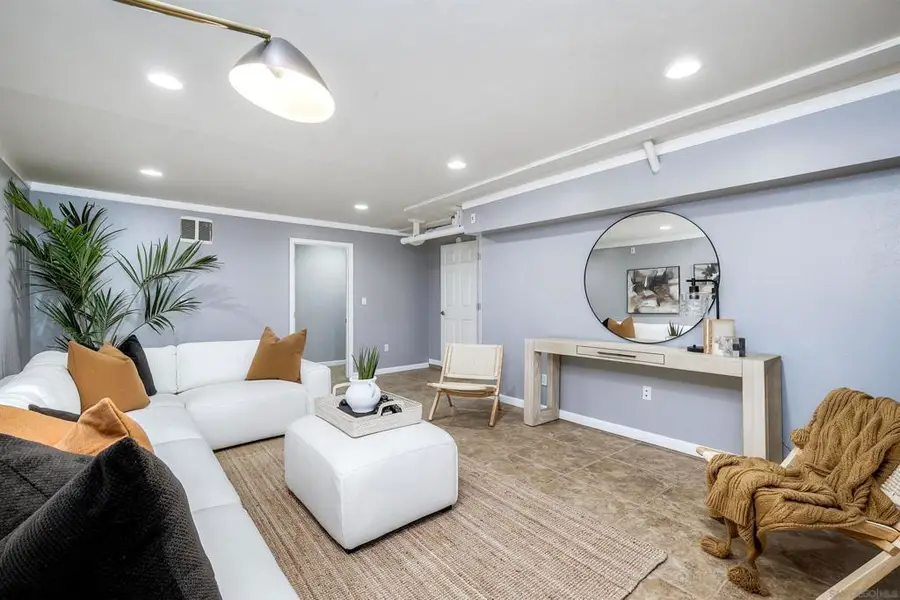 6390 Caminito Marcial, San Diego, CA 92111 - Image #3