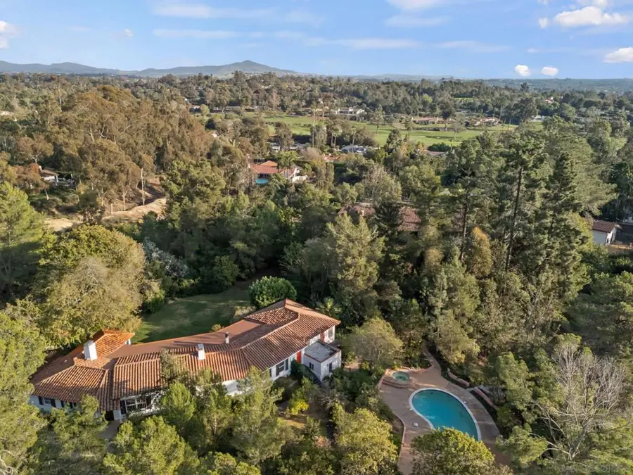6141 Lago Lindo, Rancho Santa Fe, CA 92067 - #3