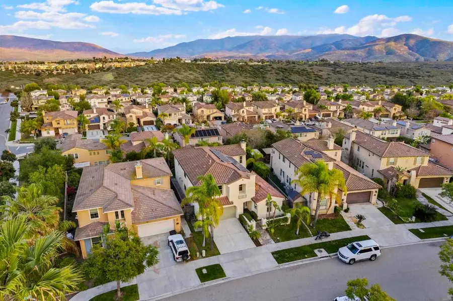 1611 Hikers Trail Dr, Chula Vista, CA 91915 - Image #3