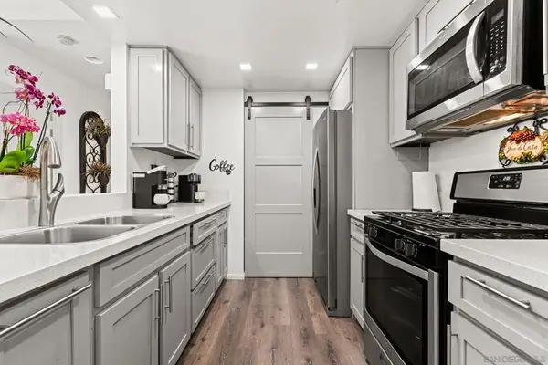 2085 Lakeridge Cir #203, Chula Vista, CA 91913