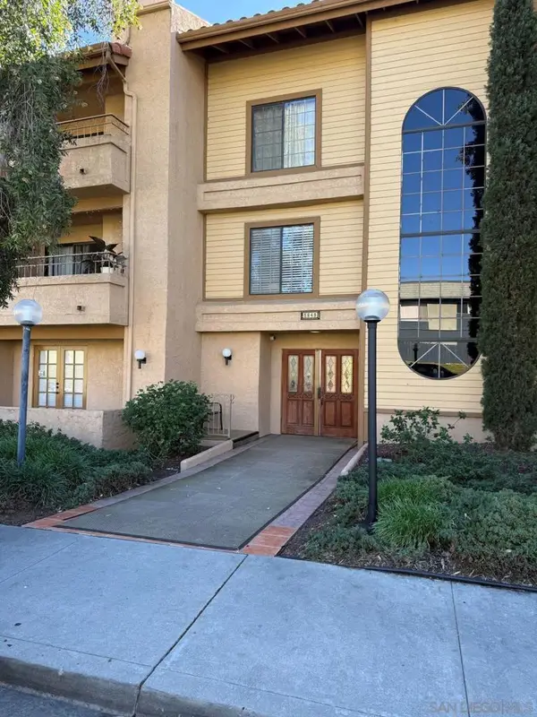 5649 Lake Park Way #101, La Mesa, CA 91942
