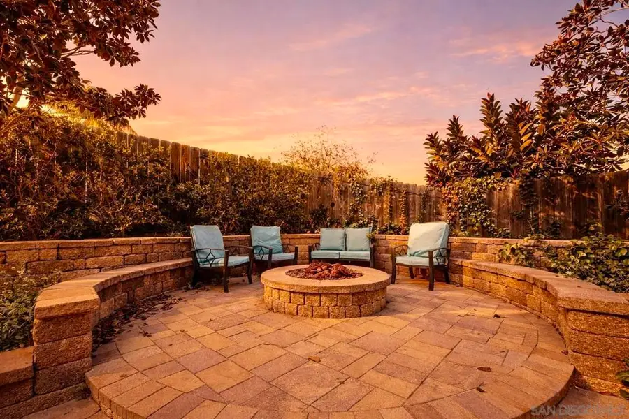 8364 Lake Ashwood Ave, San Diego, CA 92119 - #3