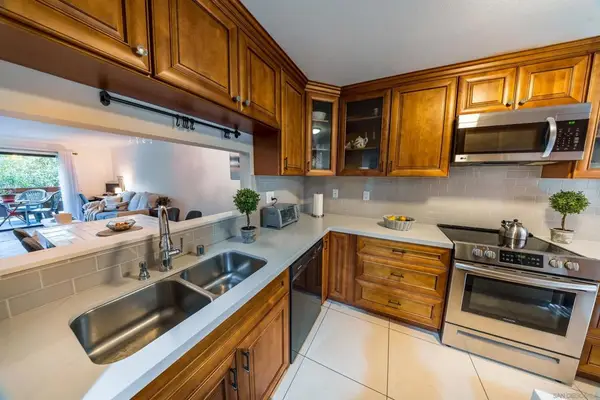 7245 Navajo #D170, San Diego, CA 92119