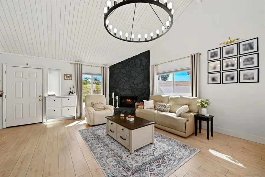 6855 Parkside Ave, San Diego, CA 92139 - #2