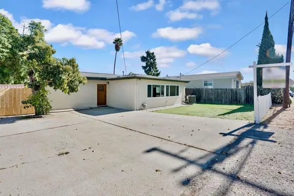 8217 Sunset Rd, Lakeside, CA 92040