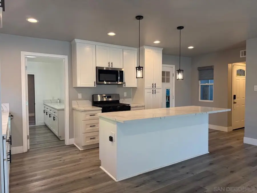 3516 Las Vegas Dr, Oceanside, CA 92054 - #2