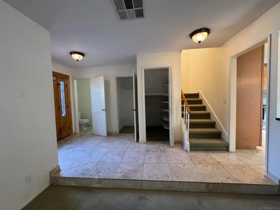 2323 Caminito Mira, San Diego, CA 92107 - #3