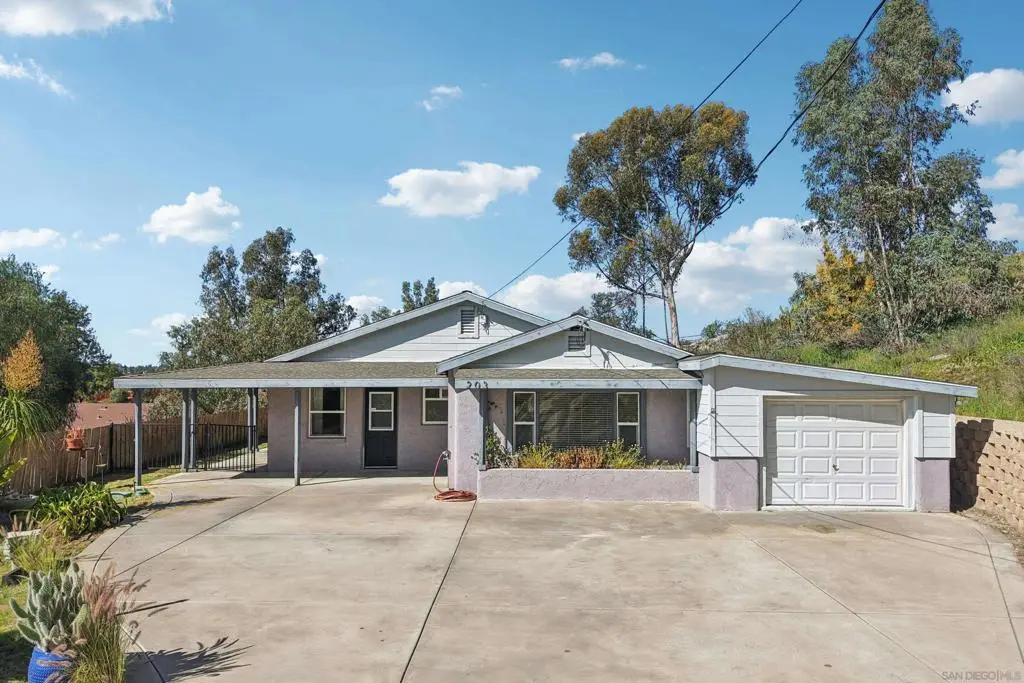 203 D St, Ramona, CA 92065 - #1