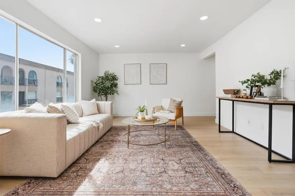 4750 Noyes St #204, San Diego, CA 92109 - #1