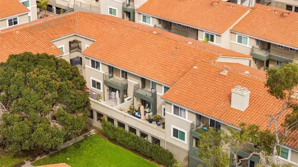 7405 Charmant Dr #2322, San Diego, CA 92122