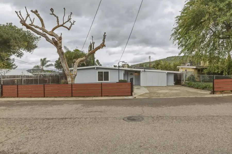 9241 Bloomdale St, Santee, CA 92071 - #2