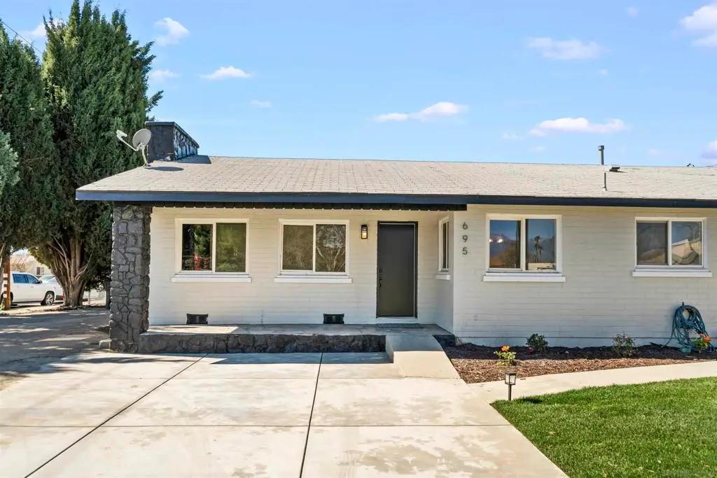 695 S Santa Fe, Hemet, CA 92543 - #1