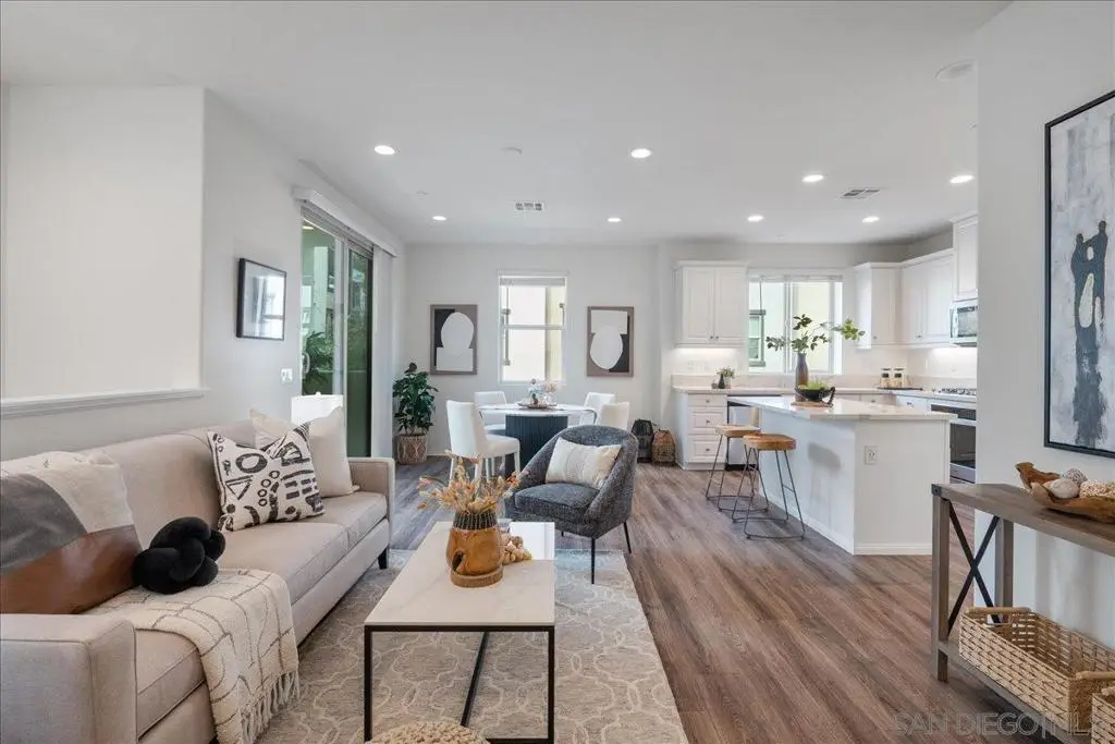 2325 Verano Way, Vista, CA 92081 - #1