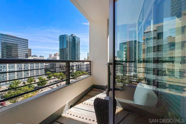 425 W Beech Street #1201, San Diego, CA 92101