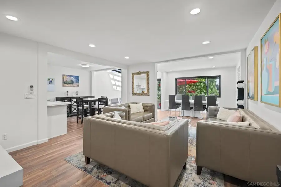 8963 Caminito Fresco, La Jolla, CA 92037 - #3