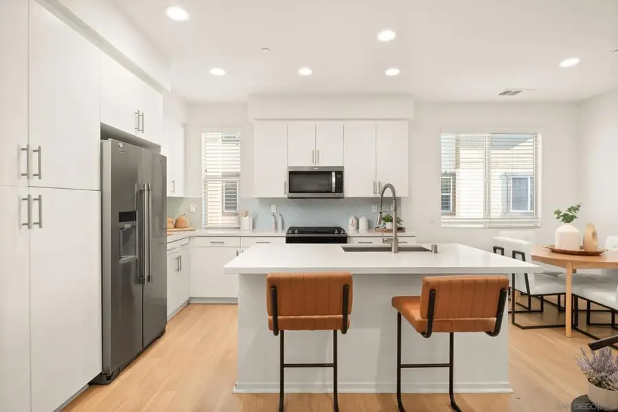 1118 Via Lucero, Oceanside, CA 92056 - #2
