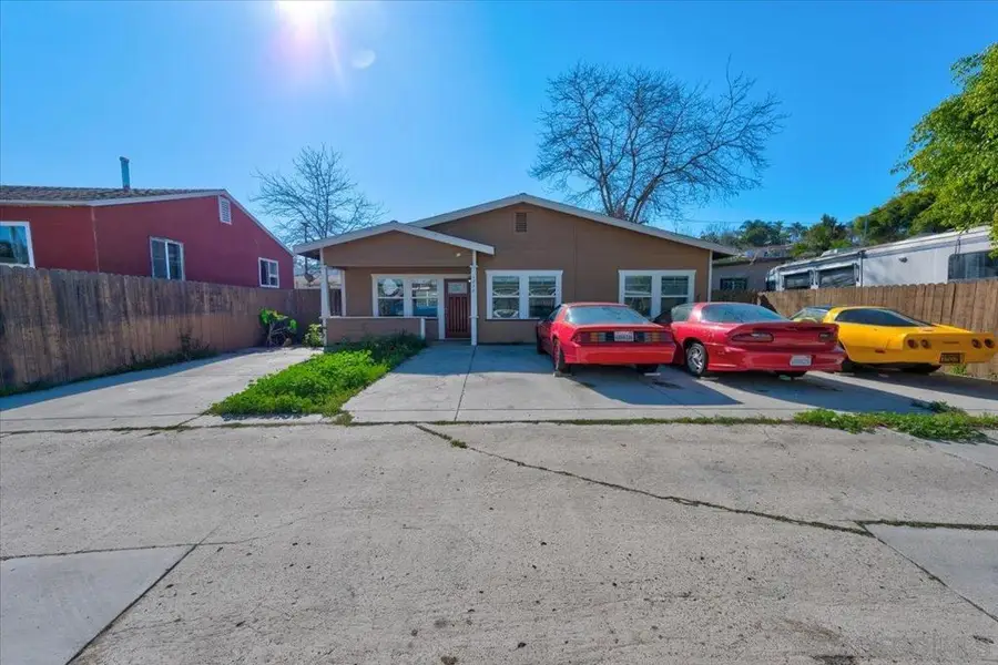 4250 52 Division, San Diego, CA 92113 - #3