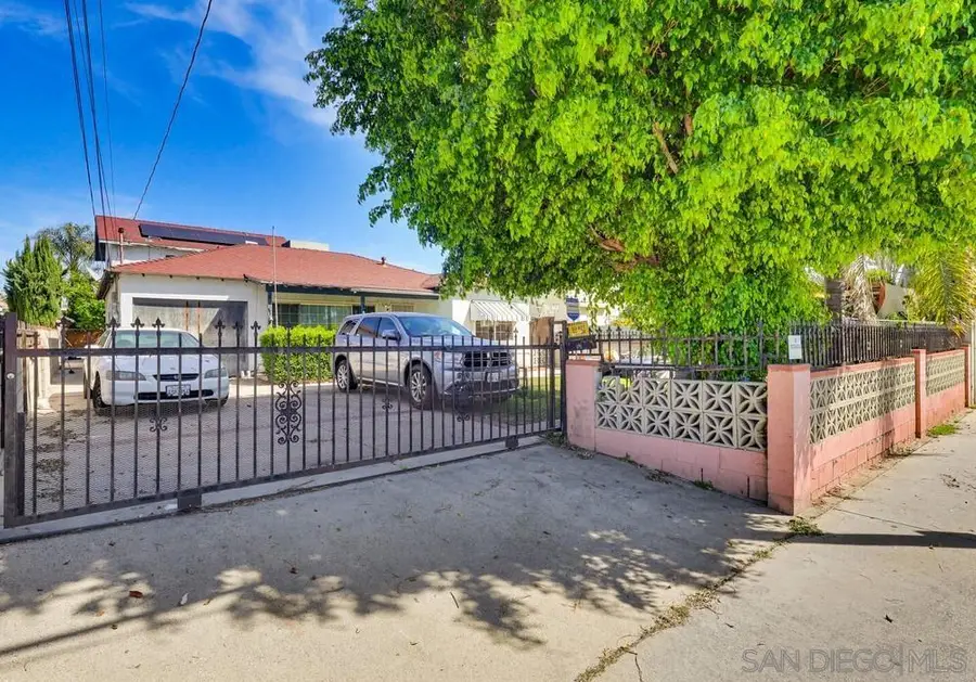 10036 Arleta Ave, Pacoima, CA 91331 - #2