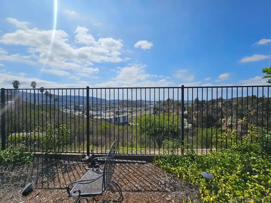 822 Plumeria St, San Marcos, CA 92069 - #2