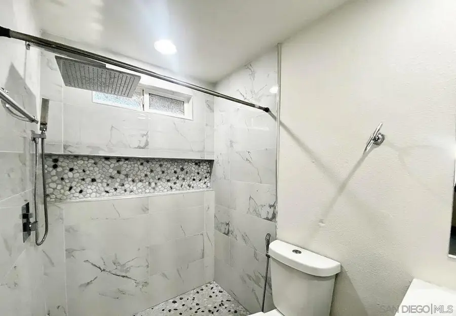 224 W 8th Ave, Escondido, CA 92025 - #3
