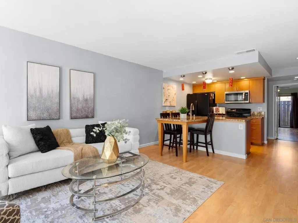 1568 Thomas Ave, San Diego, CA 92109 - #1