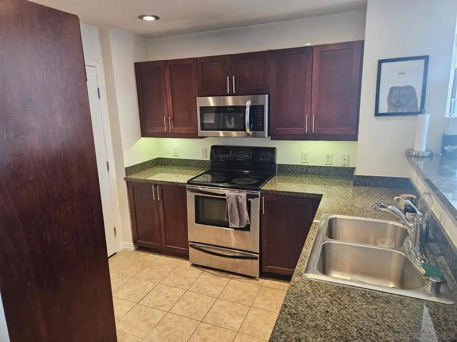 427 9th Ave #403, San Diego, CA 92101 - #3