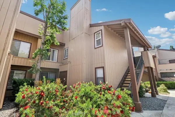 6540 College Grove Dr #30, San Diego, CA 92115